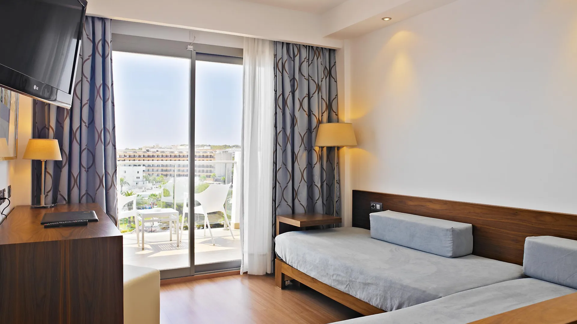 Hipotels Cala Millor Park 4*, Cala Millor (Mallorca) Spain
