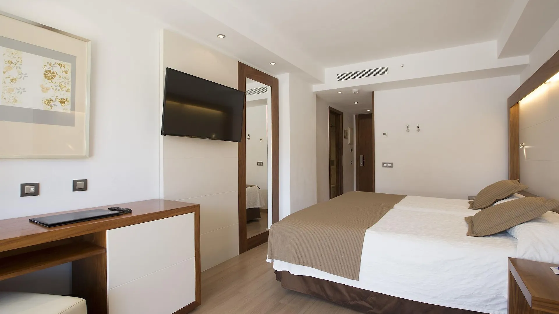 Hipotels Cala Millor Park Hotel
