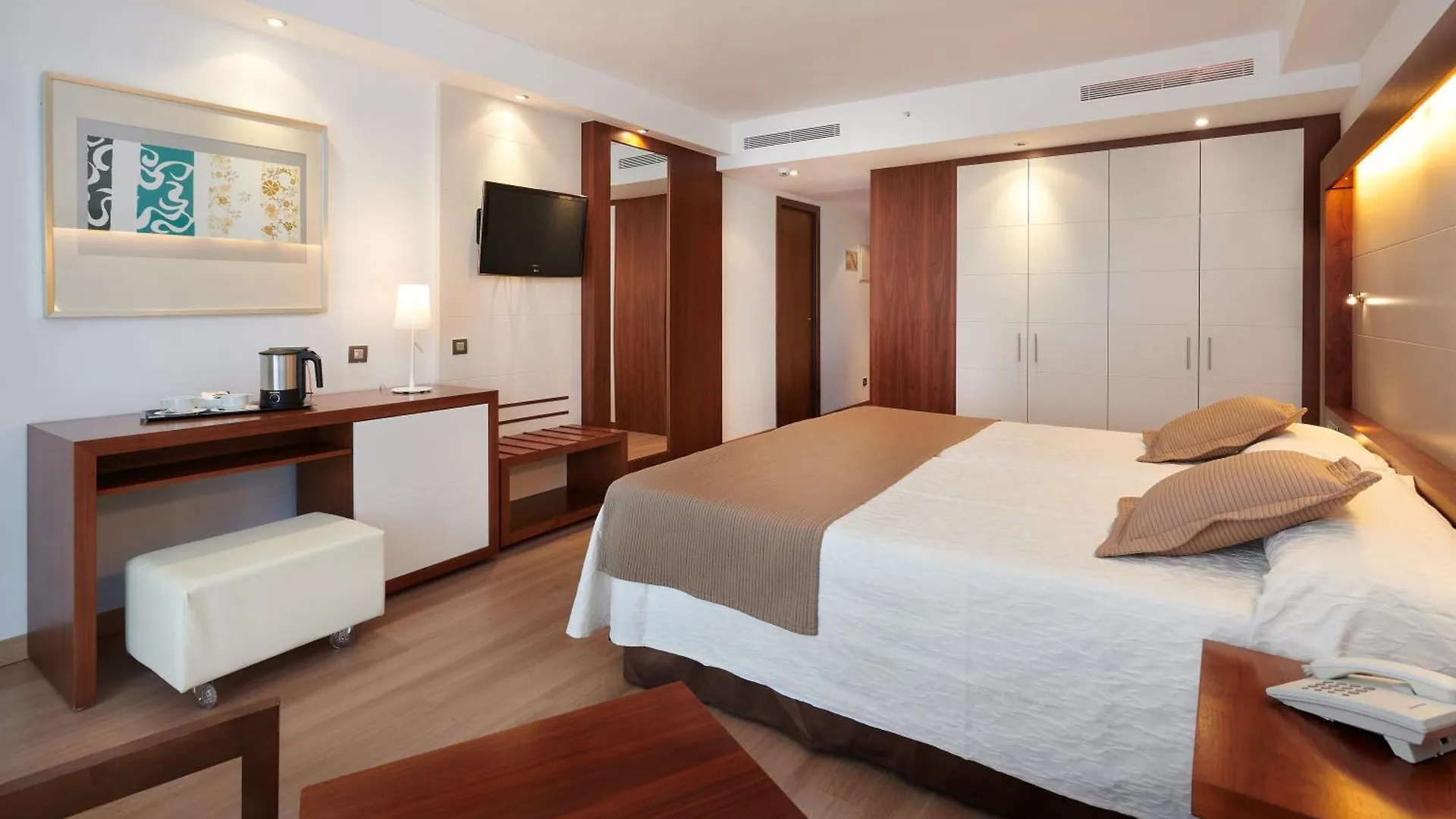 Hipotels Cala Millor Park Hotel